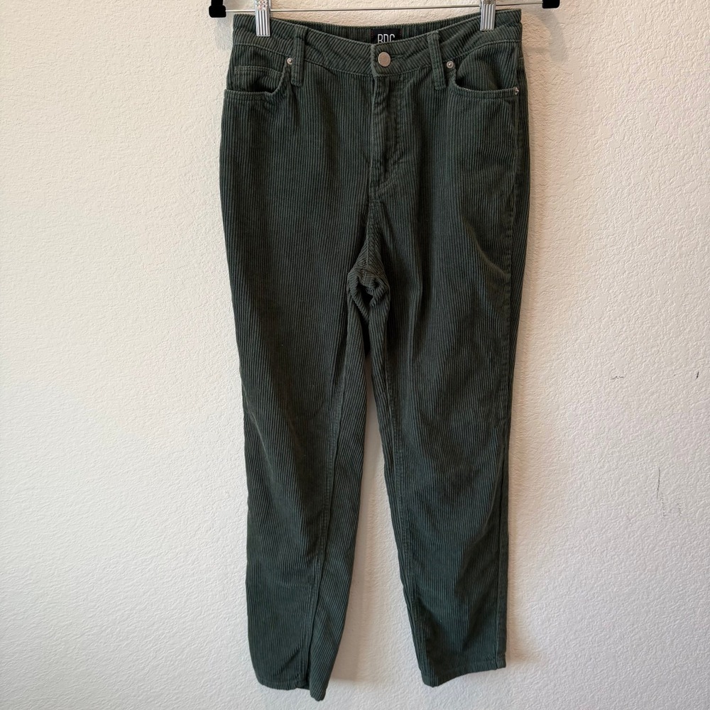 BDG Urban Outfitters Mom High Rise Corduroy Pants Forest Green 26